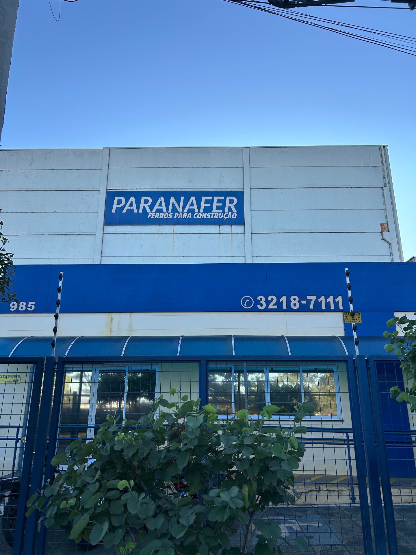 Fachada da Paranafer